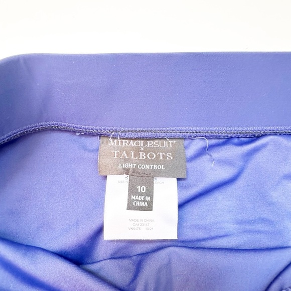 NEW! Miraclesuit x Vented Skirt Navy Blue - Picture 7 of 7